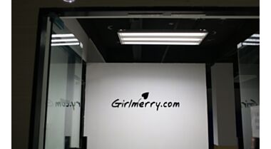 About Girlmerry.com