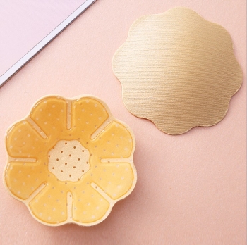 new petal shape breathable invisible silicone nipple cover（diameter=8.5cm, a pair of set）