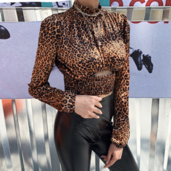 New stylish hollow leopard high neck slim stretch short knitwear