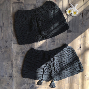 New stylish five colors strapless tassel hollow crochet beach two-piece set