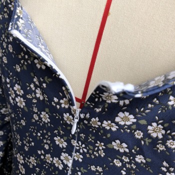 Autumn new three colors floral printing inelastic V-neck ruffle zip-up back stylish sweet mini dress