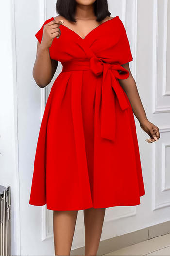 casual plus size slight stretch solid color v-neck midi dress with belt