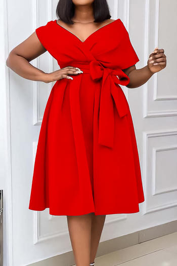 Casual plus size slight stretch solid color v-neck midi dress with belt