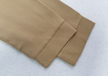 Early autumn new stylish solid color single breasted top with short inelastic casual two-piece set