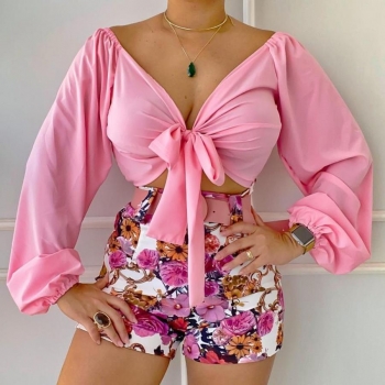 stylish plus size non-stretch floral print v-neck knotted shorts sets with belt