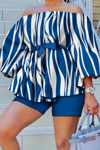 stylish plus size stripe printing non-stretch with belt shorts set