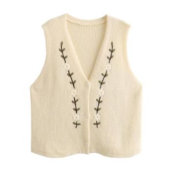 exquisite slight stretch flower embroidery ribbed knit v-neck tank top