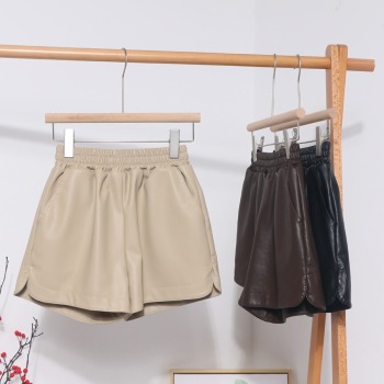 slight stretch 3 colors pu leather high waist pocket stylish all-match shorts