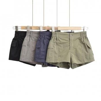 casual non-stretch solid color pocket retro cargo shorts size run small