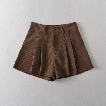 casual non-stretch pure color corduroy shorts size run small
