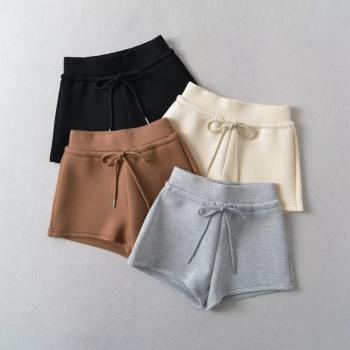 fashionable and sporty slight stretch high-waisted 4 color shorts(size runs small)