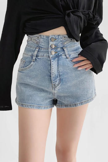 casual slight stretch denim high-waist shorts(size run small)