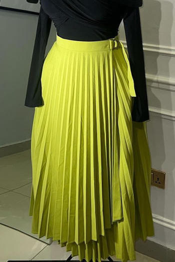 Casual plus size non-stretch solid color pleated high waist maxi skirt
