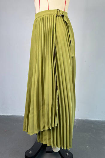 Casual plus size non-stretch solid color pleated high waist maxi skirt