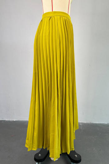 Casual plus size non-stretch solid color pleated high waist maxi skirt