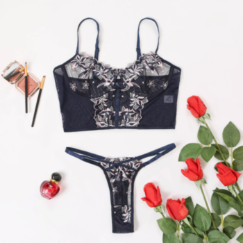 New style flower embroidered lace mesh see through sexy two-piece lingerie