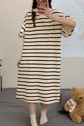 casual plus size slight stretch stripe printing midi dress(size run small)