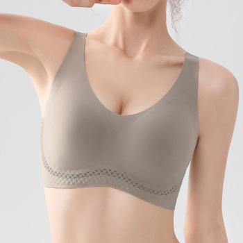sexy plus size slight stretch padded breathable seamless bra(size run small)