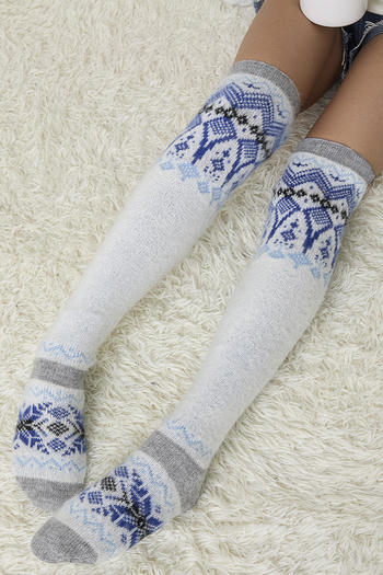 one pair new stylish winter ribbed knit thigh socks