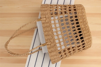 Fashion new solid color beach weave cutout high-capacity straw handbag 37cm(l)* 14cm(w)* 25cm(h)