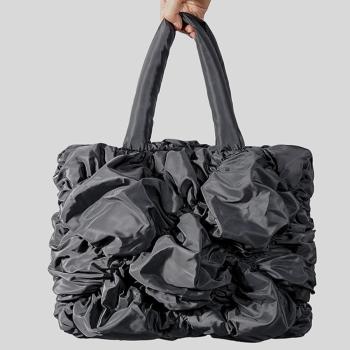 stylish new 8 colors nylon solid color shirring zip-up crossbody handbag