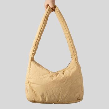 stylish new 4 colors solid color zip-up shoulder bag