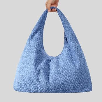 stylish new solid color denim magnetic button handbag