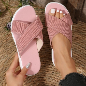 stylish 3 colors knitted thick bottom slippers