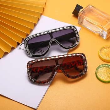 1 pc fashionable simple handmade rhinestone beach sunglasses