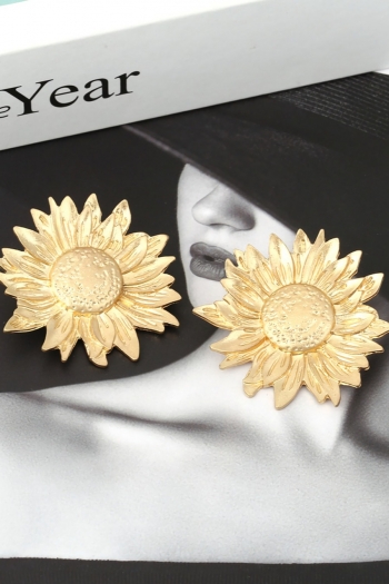 one pair new 2 colors retro metal pastoral style sunflower earrings(size:4.9*5 cm)