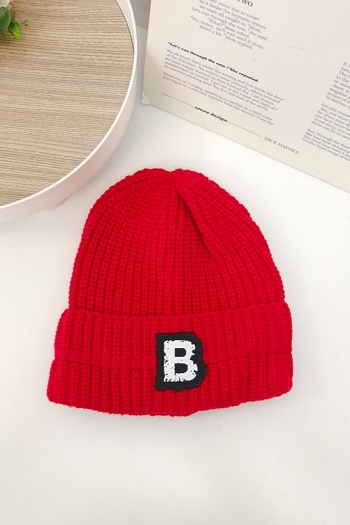 One pc new stylish winter eight colors b letter labeling warm knitted beanie 56-58cm