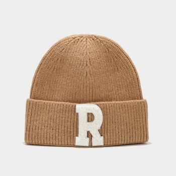 one pc new winter stylish r labeling pattern warm knitted beanie 56-58cm
