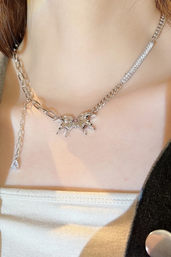one pc alloy rhinestone butterfly pendant necklace(length:44cm)