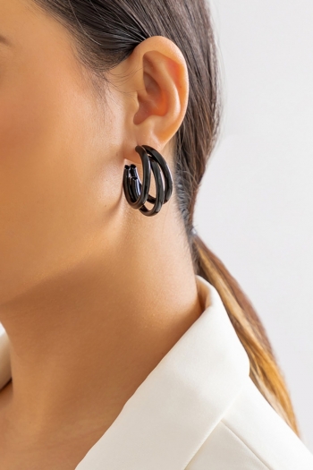 One pair new 4 colors geometric stylish simple earrings(length:3.2cm)