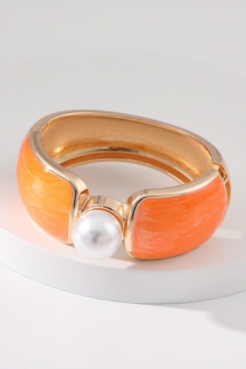 Retro pearl dripping oil metal texture with wide edges bracelets(length:6cm)