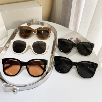 one pc stylish new 5 colors big frame polarized sunglasses