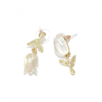 One pair tulip flowers earrings(length:3.3cm)