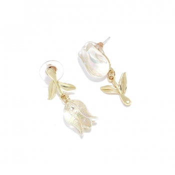 One pair tulip flowers earrings(length:3.3cm)