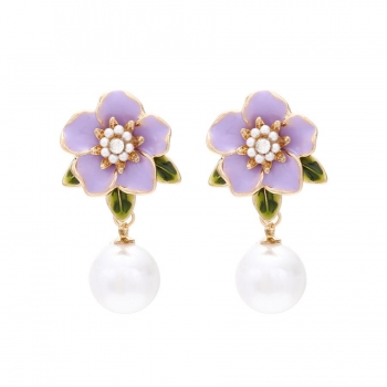 one pair pearl flower dripping oil earrings(length:4.3cm)