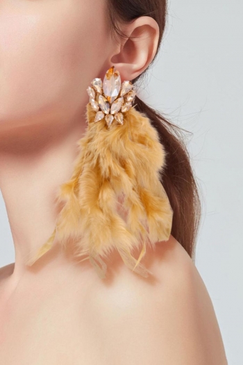 one pair feather rhinestone earrings(length:17cm)