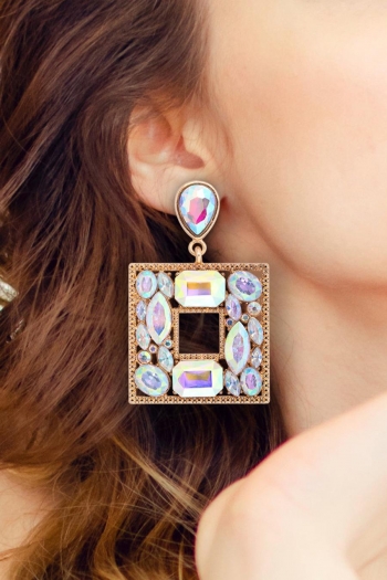 one pair square rhinestone earrings(length:6.2cm)