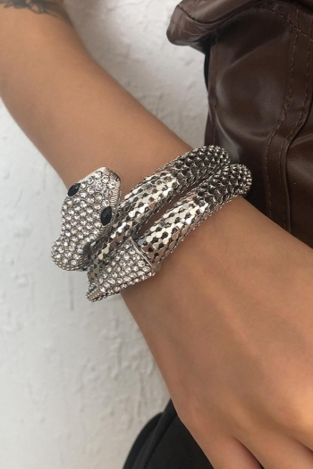 one pc rhinestone snake bracelets(length:1.96in)