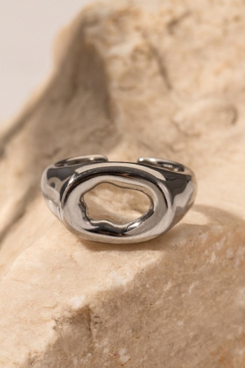 one pc hollow stainless steel ring(length:1.83cm)
