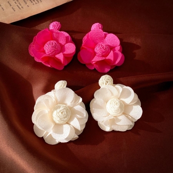 one pair flower weave earrings(length:6.3cm)