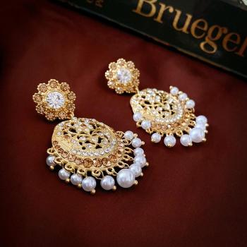 one pair court style retro hollow pearl earrings(length:7.5cm)