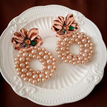 one pair retro hollow pearl flower earrings(length:8.1cm)
