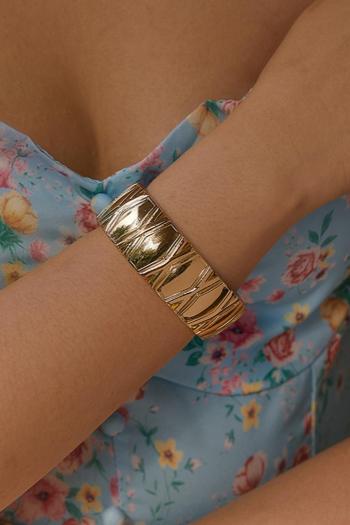 one pc x design bracelets(length:7.35cm)