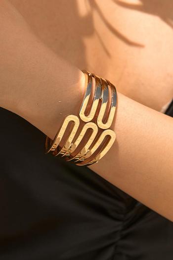 one pc hallow geometric ring design bracelets(length:6.8cm)
