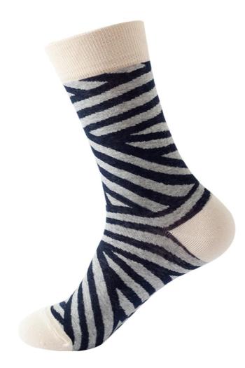 one pair new stylish stripe contrast color all-match cotton crew socks