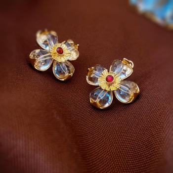 one pair transparent flowers earrings(length:2.8cm)